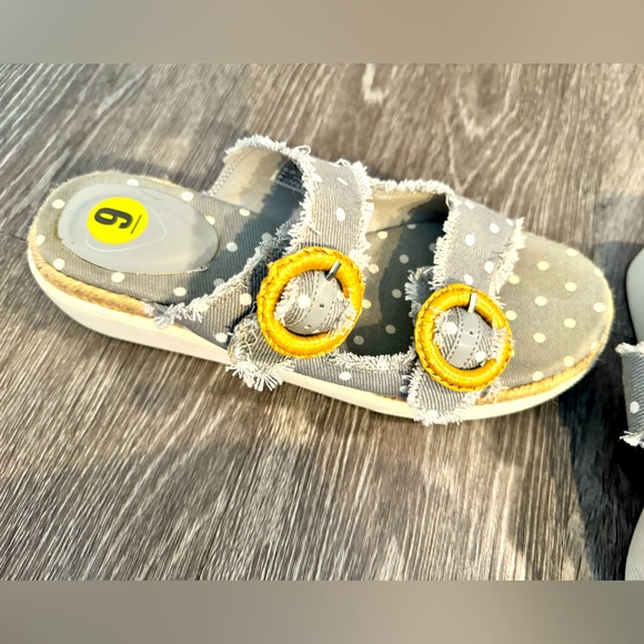 Polkadot flip flops - Picture 3 of 4